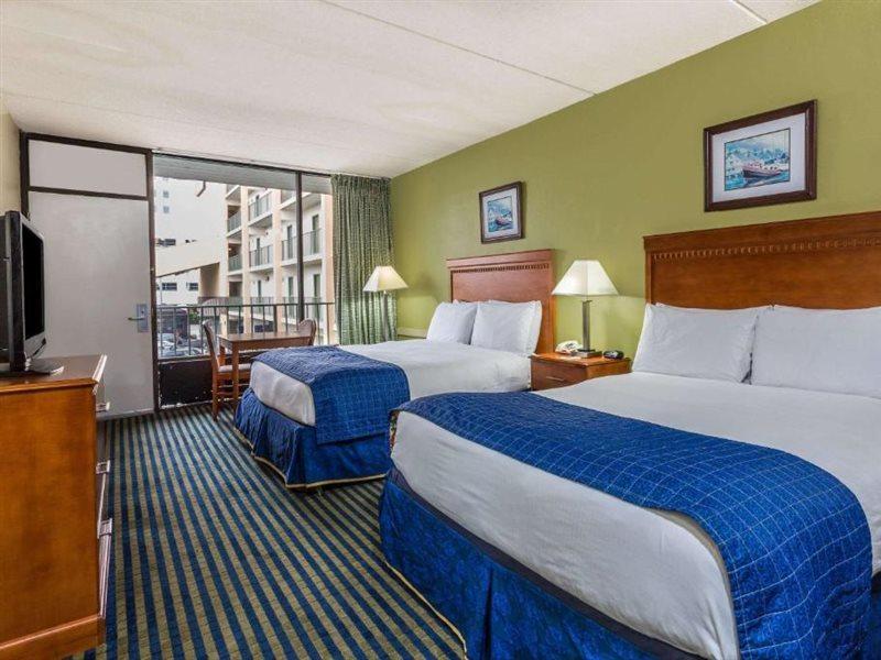 Days Inn By Wyndham Virginia Beach At The Beach Екстер'єр фото