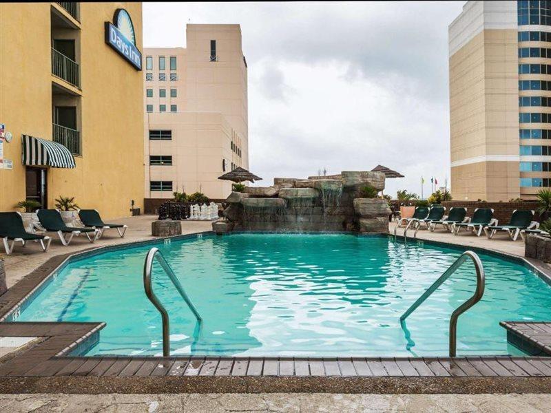 Days Inn By Wyndham Virginia Beach At The Beach Екстер'єр фото