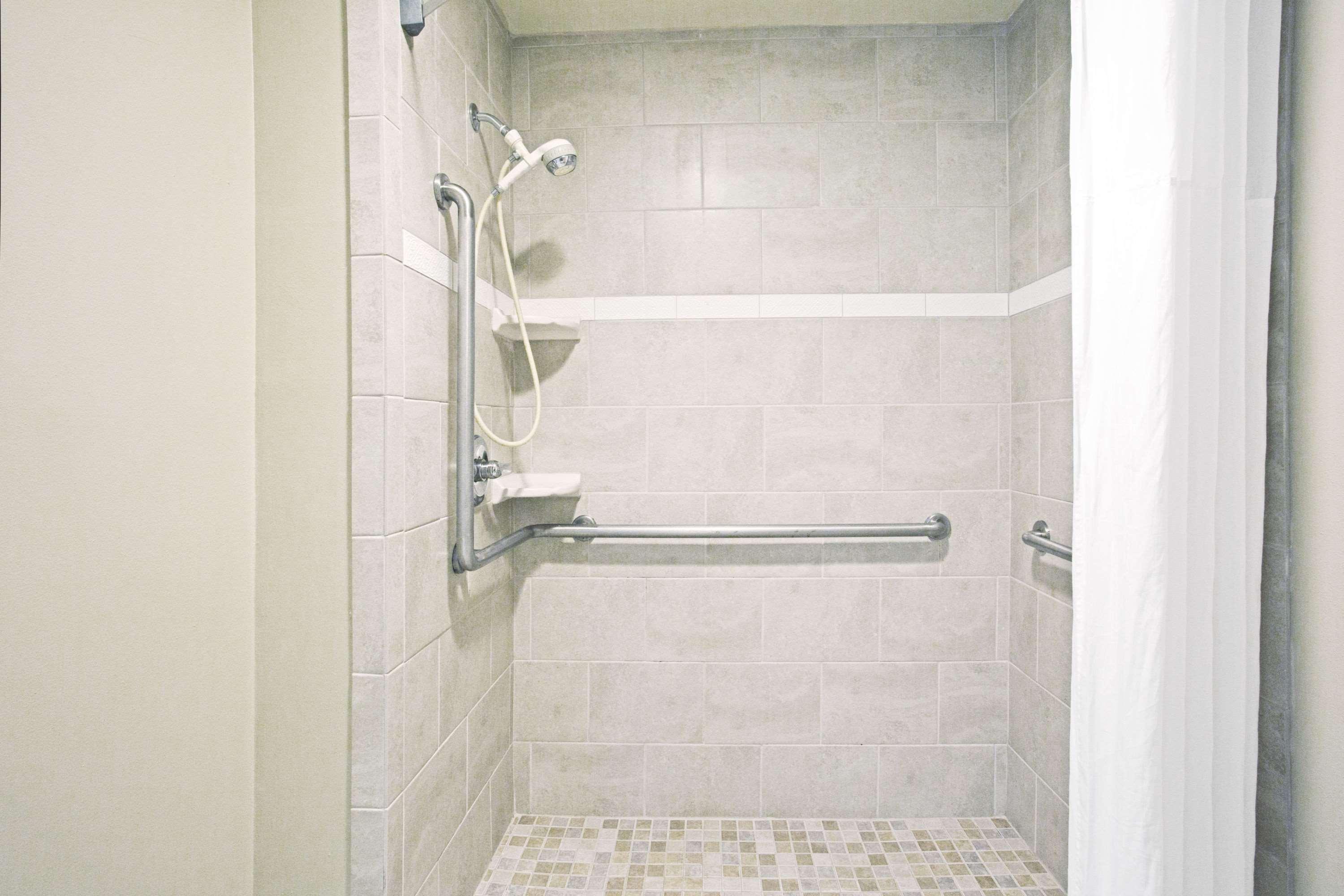 Days Inn By Wyndham Virginia Beach At The Beach Екстер'єр фото