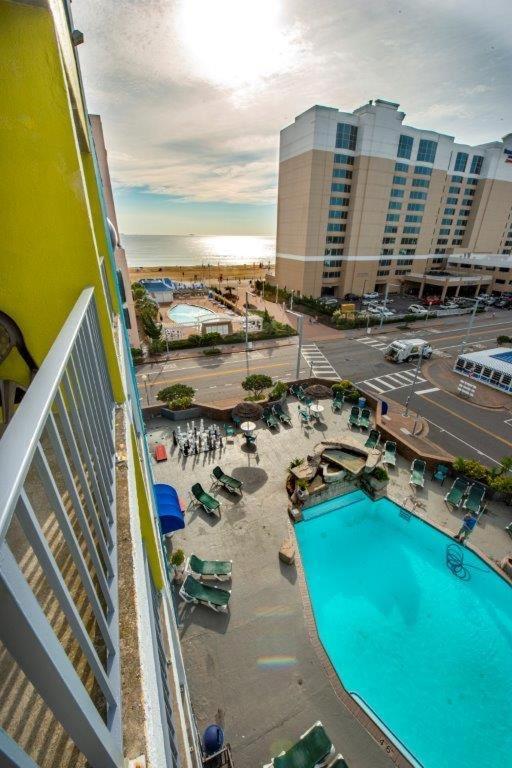 Days Inn By Wyndham Virginia Beach At The Beach Екстер'єр фото