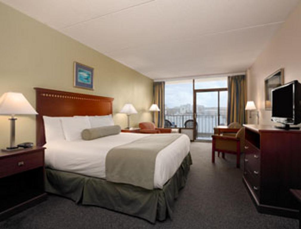 Days Inn By Wyndham Virginia Beach At The Beach Екстер'єр фото